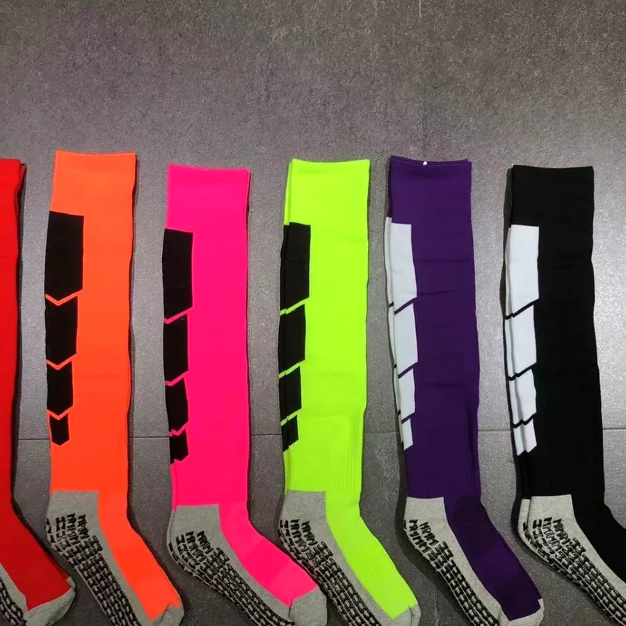 Long grip socks in several colours